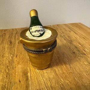 Porcelain champagne trinket & treasure hinged box